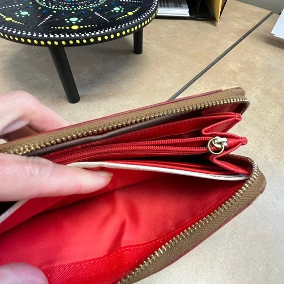 Coach Red and Cream Polka Dot Vintage Wallet EUC - Picture 11 of 12